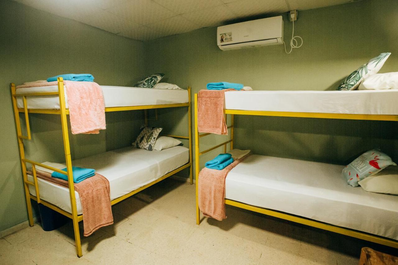 Hostal & Cafe Travelers Сантьяго Экстерьер фото